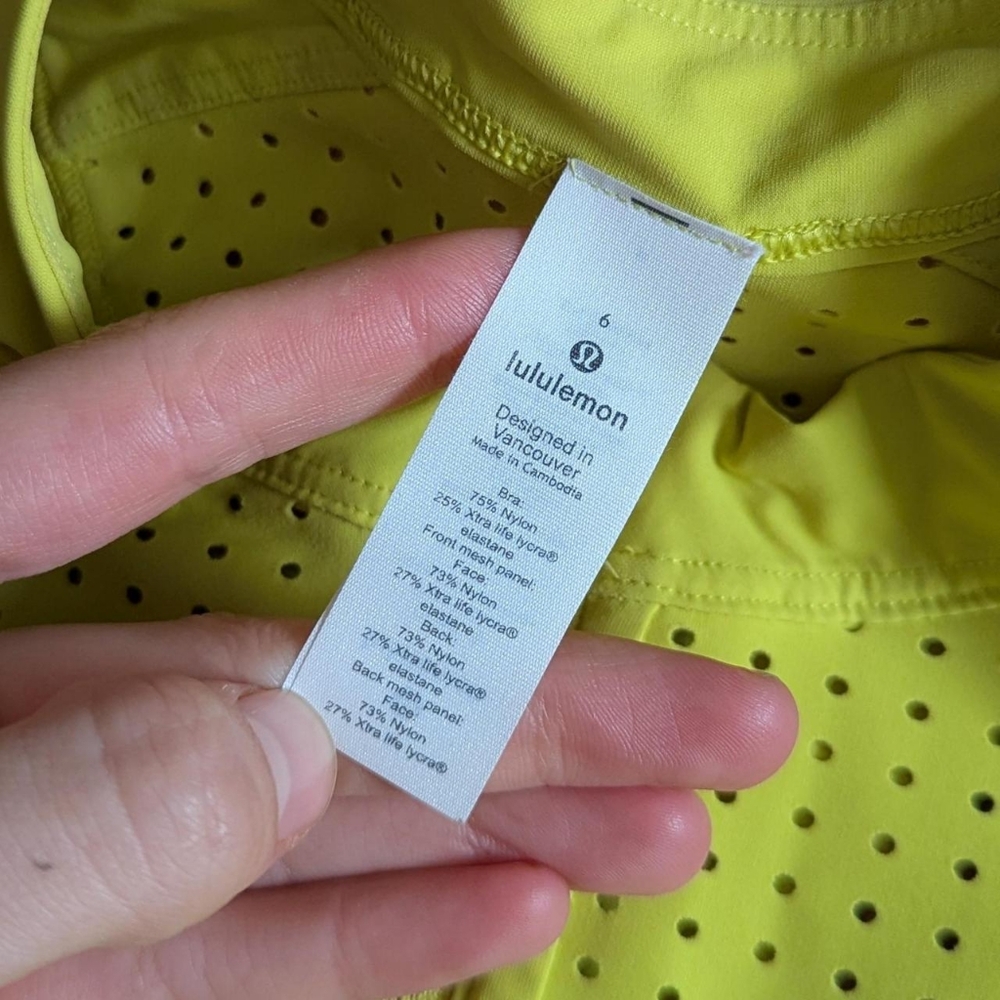 Lululemon Unleash Strength Bra in Yellow Serpentine Size 6 - Picture 3 of 8